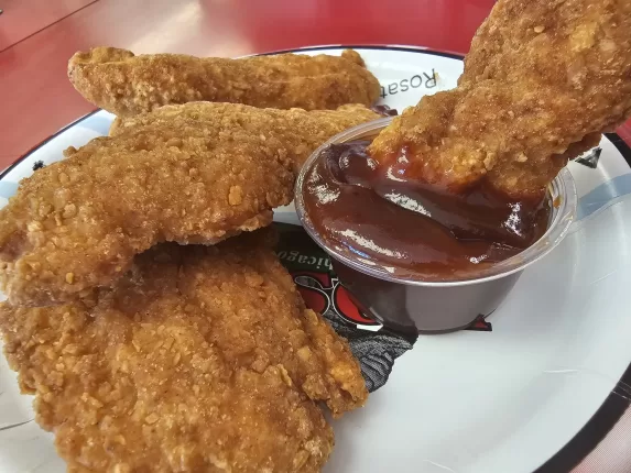 chicken_tenders_dipping